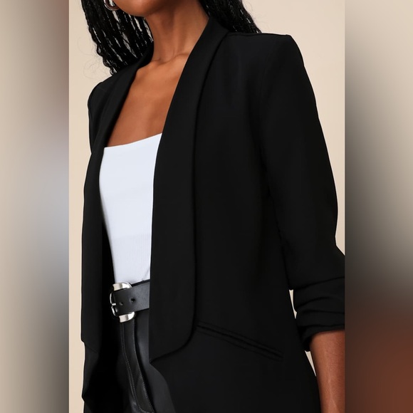 Lulu's Miss Punctuality Black Lightweight Blazer - Picture 3 of 8